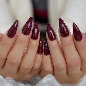 BNIB burgundy press on nails